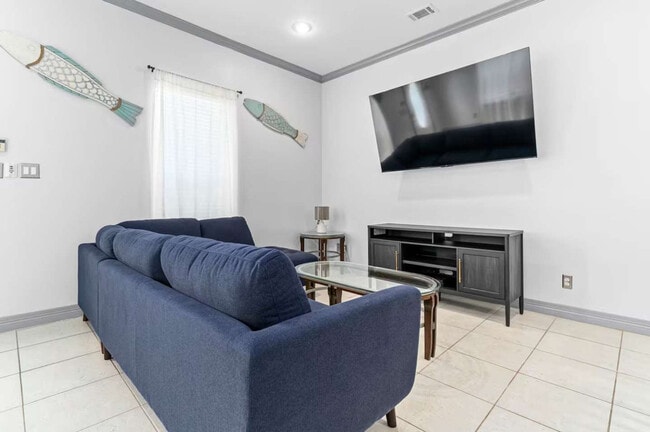 Photo - 117 E Campeche St Unidad ID1470134P