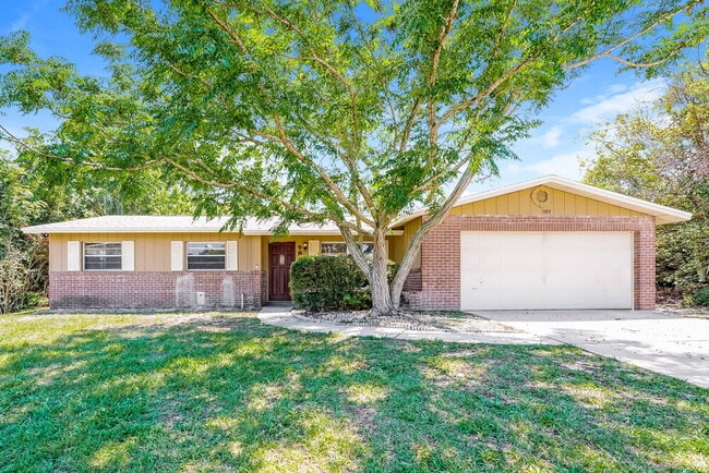 989 E Normandy Blvd