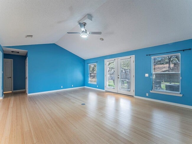 Photo - 2406 Dijon Dr