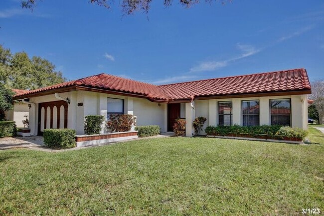 Photo - Gorgeous 2/2 Spacious Home with a Large Ba...