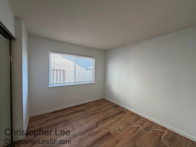 Photo - 1849 Kofman Pkwy