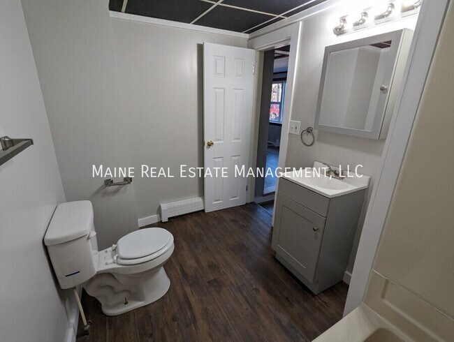 Photo - 468 Union St Unidad Apt. 2