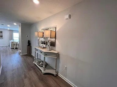 Photo - 207 Laurel Hl St