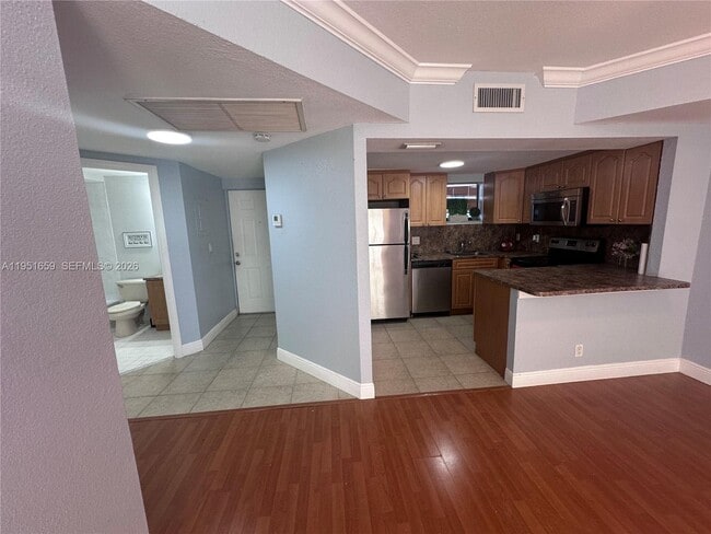 Photo - 8290 Lake Dr Unit 502