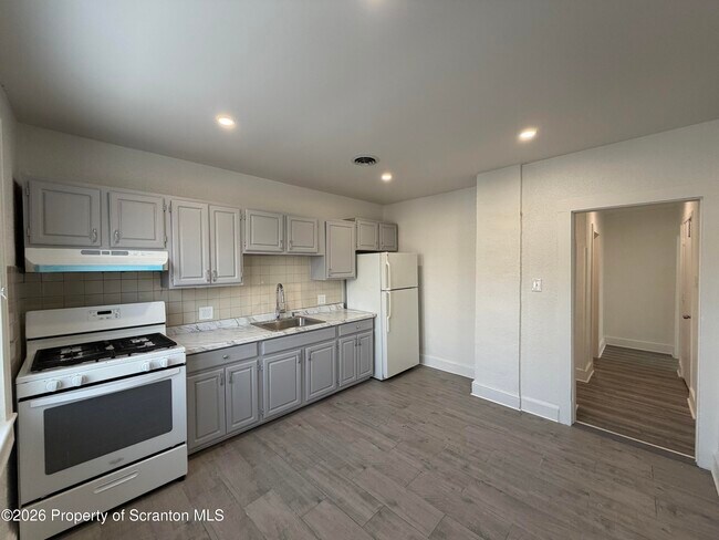 Photo - 101 Clarkson Ave