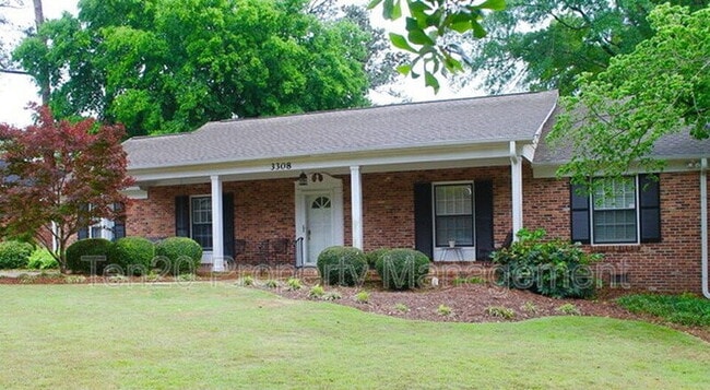 Building Photo - 3308 Junaluska Dr