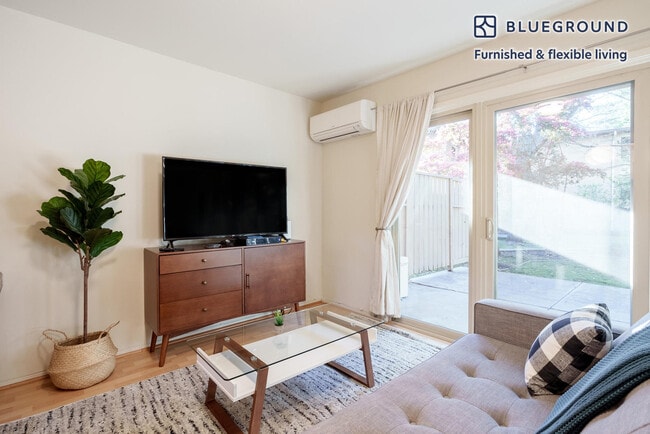 Photo - 572 Channing Ave Unit FL0-ID1646