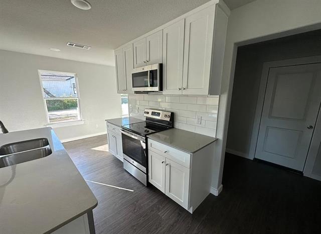 Photo - 1700 E Powell Ave