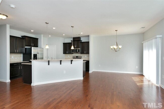 Photo - 377 Durants Neck Ln