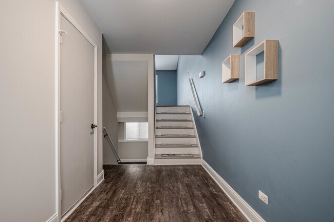 Photo - 226 E Conley Dr