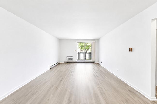 Photo - Spacious Rehabbed 1-Bedroom at The Vine | Private Balcony + Parking Unidad 212