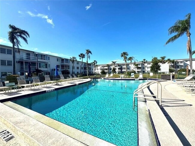 Photo - 2047 Canal Dr Unit L6