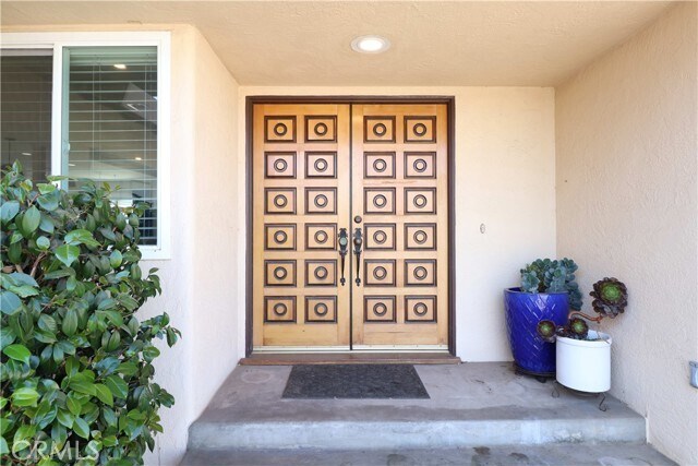 586 Poppy Ln