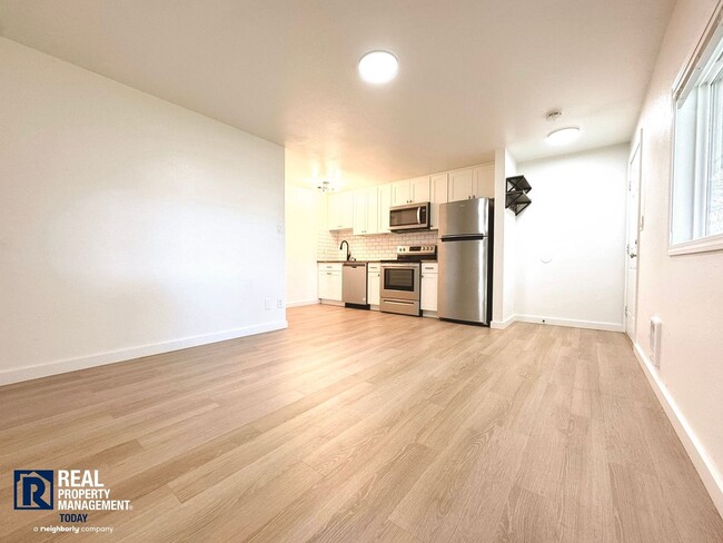 Photo - 7619 Douglas St W Unit Apartment #3