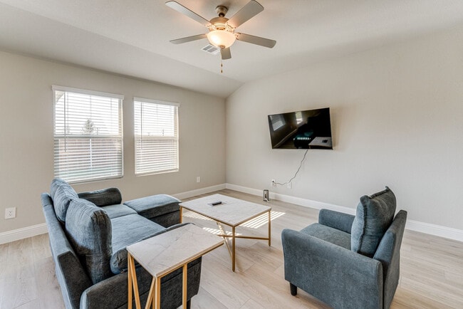 Photo - 723 Williams Wy Unit SI ID1546028P