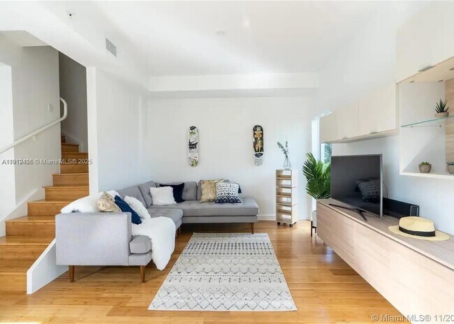 Building Photo - 619 Meridian Ave Unit 6