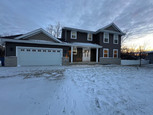 Photo - 14219 Fairbanks St