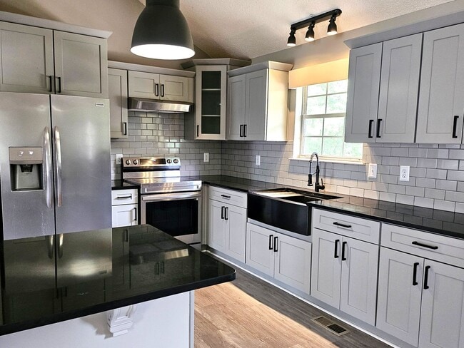 Photo - Coming Soon - Spacious 4 Bedroom 2.5 bath in Hixson, TN 37343
