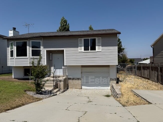 Building Photo - 3526 W 5585 S Rental