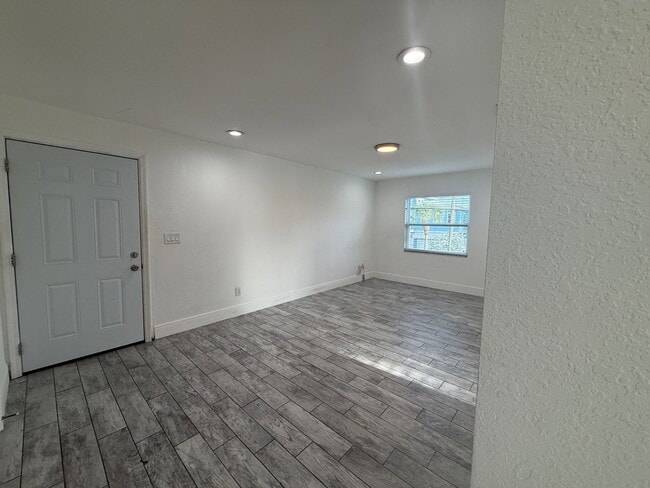 4908 W Ingraham St Unit B