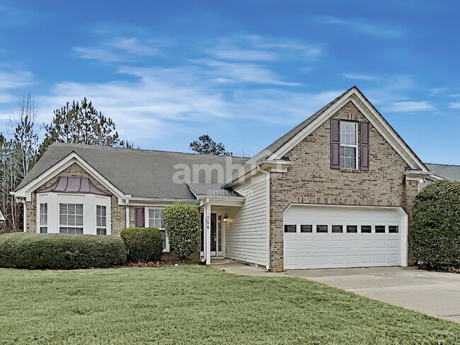 Building Photo - 558 The Blvd