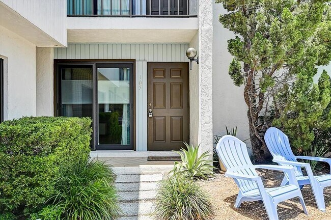 Photo - 722 S Boulevard of the Presidents Unit 105