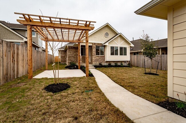 Modern 3 bed 2 bath home! - Modern 3 bed 2 bath home!