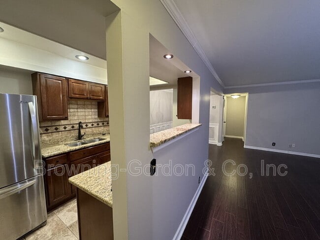 Photo - 5025 Hillsboro Pike