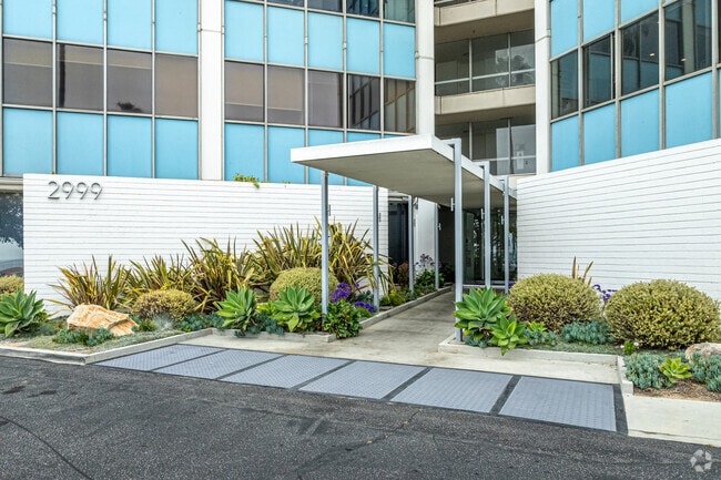 Photo - Galaxy Towers