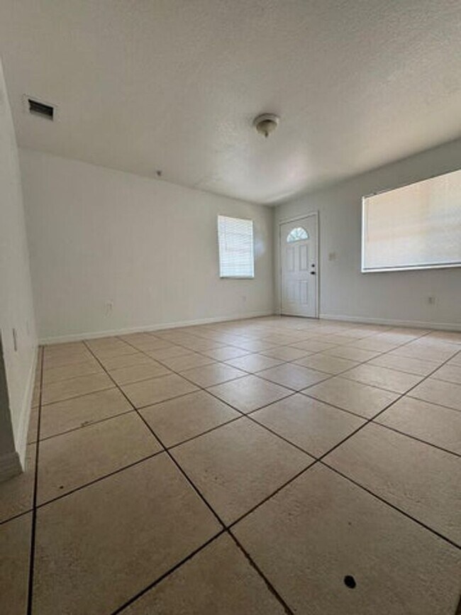 Photo - 240 NW 56th St