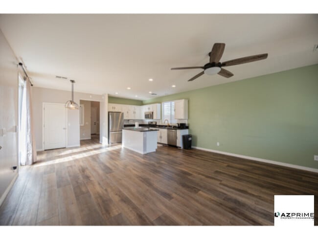 Photo - Stunning 3/2.5 Gilbert House in Lyon's Gate!