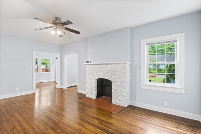 Photo - 1115 N Academy St