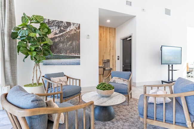 Leasing Center