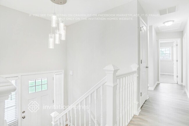 Photo - 2675 Jamestown Way