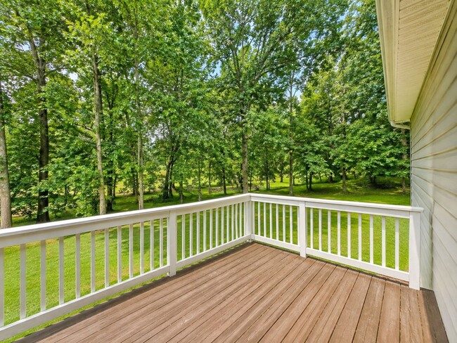 802 Golfview Dr