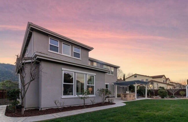 Photo - 1705 Laguna Creek Ln