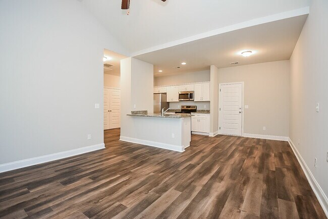 Photo - 67 Rosemont Ct