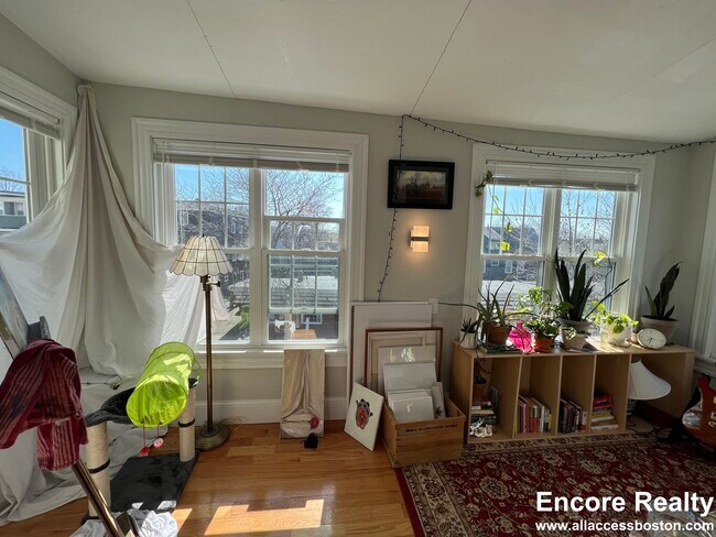 Photo - 305 Highland Ave Unit 3