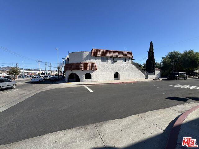 Building Photo - 10626 Magnolia Blvd Unit 2 Rental