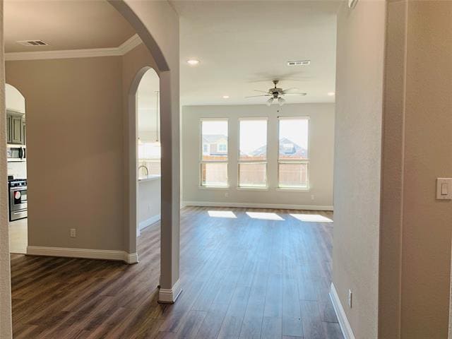 Photo - 325 Delaford Dr