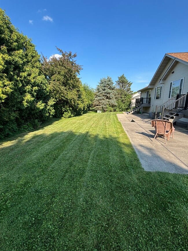 Photo - W1148 Marietta Ave