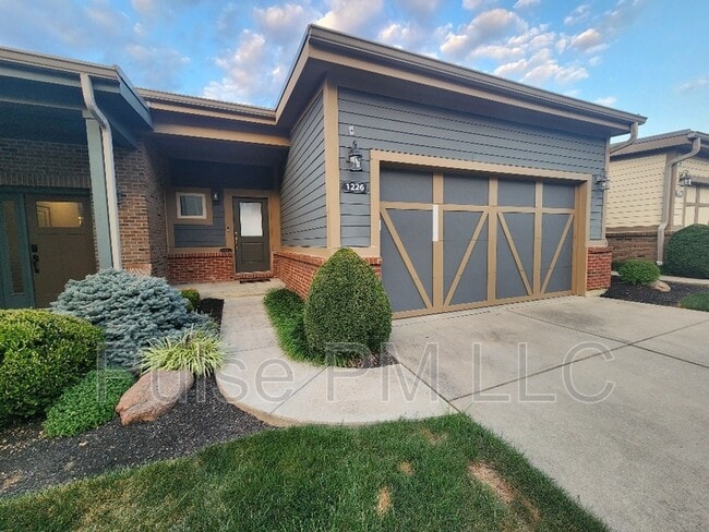 Building Photo - 1226 Grays Peak