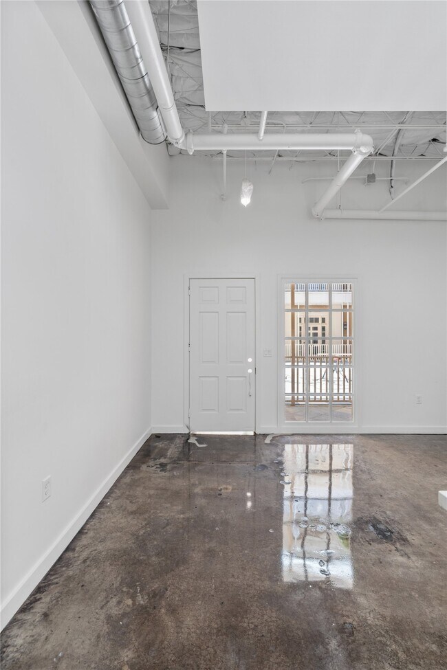 Photo - 3401 Louisiana St Unit 205