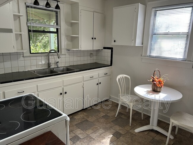 Photo - 2246 SE 3rd Ave