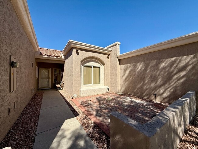 Photo - Spectacular furnished 2 bedroom townhouse ...