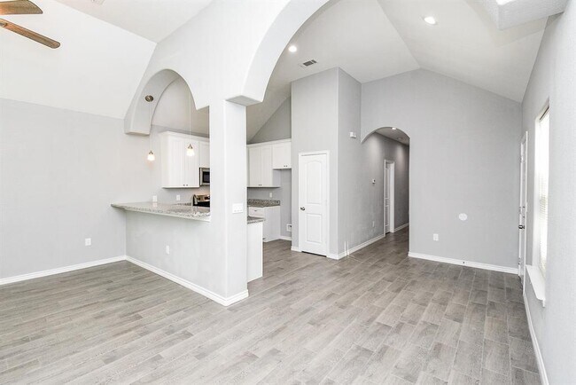 Photo - 16948 W Ivanhoe St