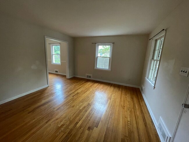 Photo - 5937 Monticello Rd