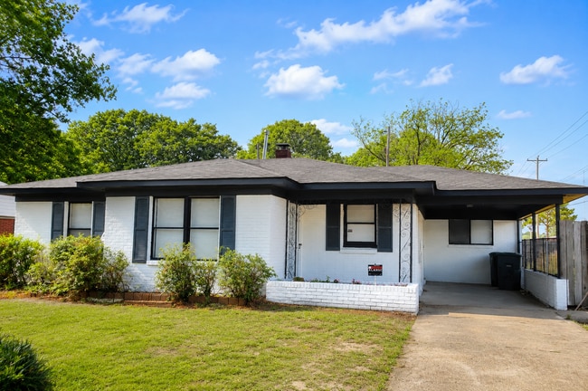 Building Photo - 5028 Acorn Dr