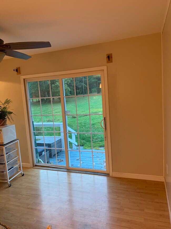 Photo - 467 Troy Rd Unit Apartment 1