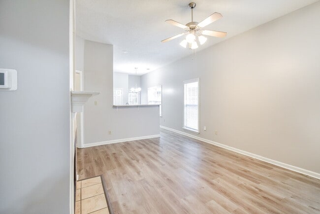 Photo - 6943 Parkbrook Ln